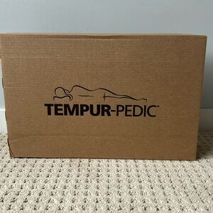 NEW!! Tempur-pedic  Pillow